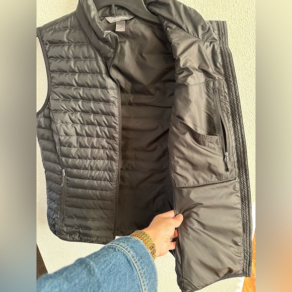 Eddie Bauer 700 goose down vest - Picture 3 of 6